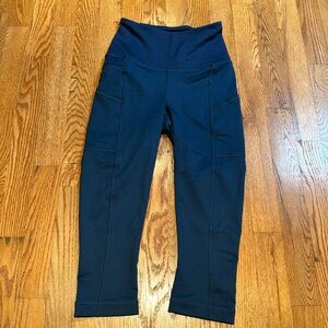 Patagonia blue cropped leggings with pockets size xs